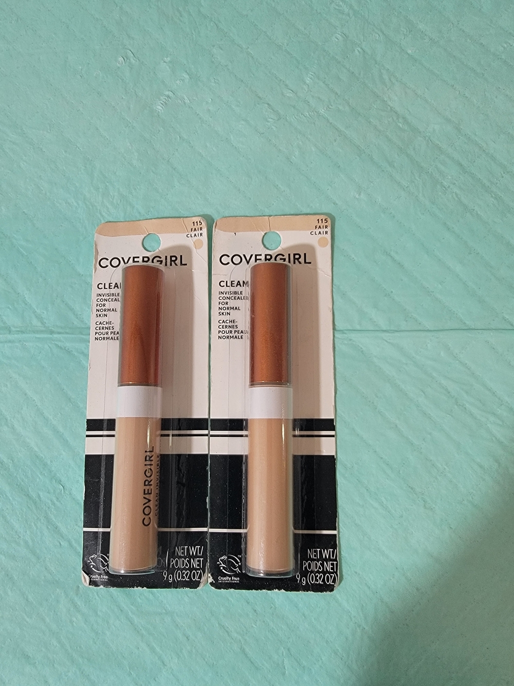 2 Covergirl Clean Invisible Concealer Shade 115 Fair